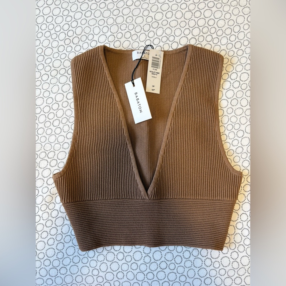 Babaton Sculpt Knit Deep V Top - Small Saville